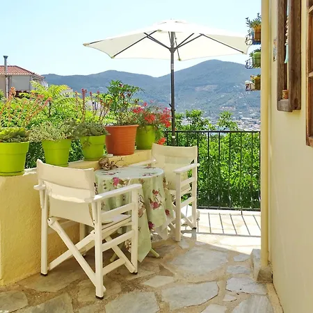Marchie's Place - Spacious One Bedroom For Rent On Island Apartment *