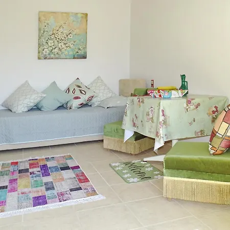 Marchie's Place - Spacious One Bedroom For Rent On Island Apartment Skopelos Town